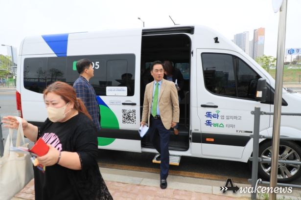 평택시장, 고덕국제신도시 수요응답형(DRT) ‘똑버스’ 사업 현장 방문