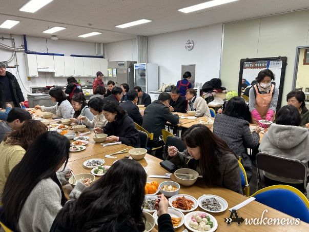 신년하례식 ‘사랑의 떡국나눔’ 행사