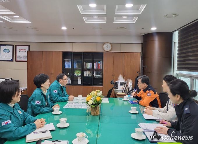 지난 5일 류광열 용인특례시 제1부시장이 안기승 용인소방서장을 만나 의료체계 협력 방안 등에 대해 의견을 교환했다