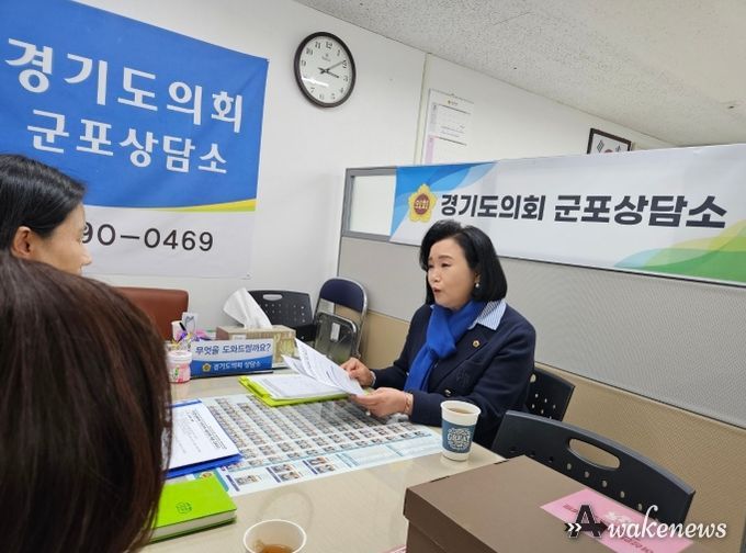 정윤경 도의원, 여성안심패키지사업 보급 지원 적정가격 재설정 관련사항 보고 받아