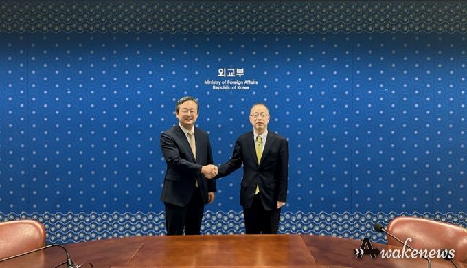 일본 후나코시 외무심의관 면담