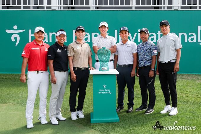 포토콜에 참석한 함정우, 박상현, 한승수, 양지호, 이나모리 유키, 히가 카츠키, 히라타 켄세이_좌로부터