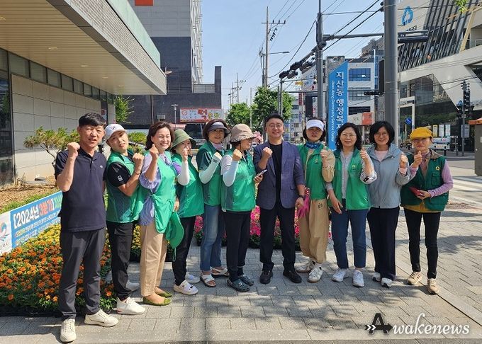 평택시 지산동, 여름맞이 꽃 심기
