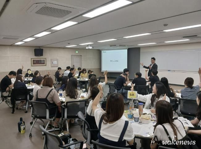 지난 상반기 열린 일 잘하는 공무원 양성을 위한 ‘일잘러 아카데미’에서는 실무에 꼭 필요한 공문서·보도자료·기획보고서 작성 교육을 진행했다.
