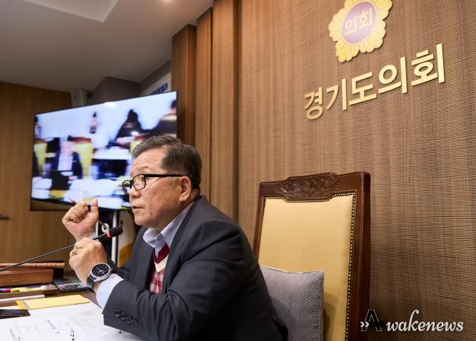 경기도의회 허원 위원장, 2024년도 종합행정사무감사 마무리...소통과 협력 강조