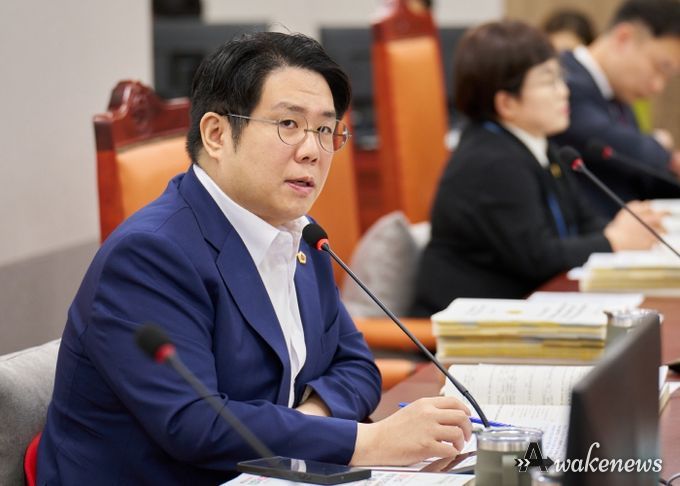 경기도의회 교육기획위원회 소속 김현석 의원(국민의힘, 과천시)