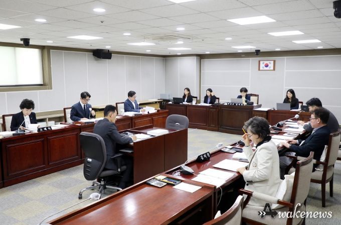 수원특례시의회 문화체육교육위원회 안건 심사