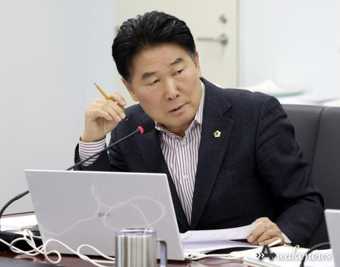 성남시의회 강상태 의원, 도로 외 녹지 설치 현수막 게시대 도로점용료 부과, 성남시 부당징수 논란