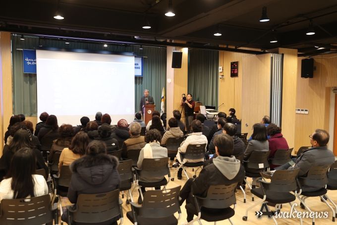 지난 13일 광명6동 행정복지센터 대회의실에서 주민선택 동장임용제 후보자 공약발표회가 진행되고 있다.