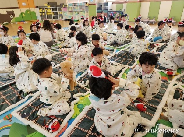 파자마 입고 나눈 크리스마스의 추억