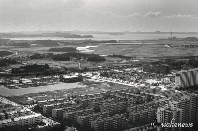 1992년 노적봉 정상에서 바라본 안산 고잔뜰의 옛 모습