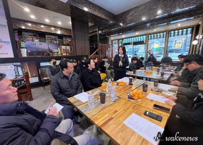 김민숙 의원, 신원동 골목형상점가 신설 기념 주민 간담회 개최