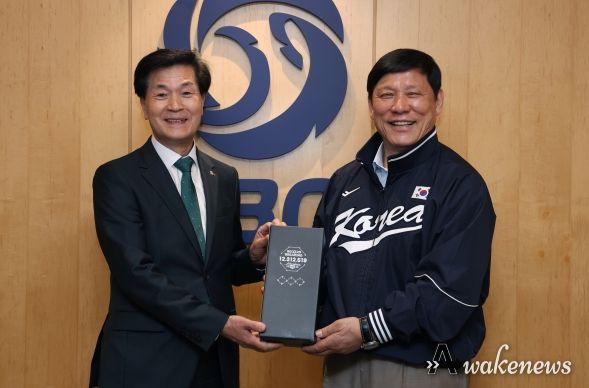 KBO 허구연 총재-안병구 밀양시장